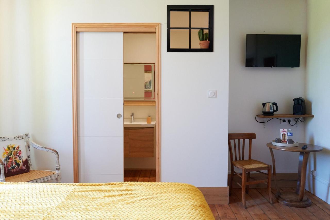 La Porte Des Pres Cluny Extérieur photo